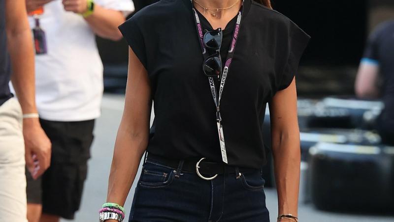 Fernando Alonso se pregătește de venirea pe lume a primului său copil. Cum au fost surprinși pilotul și partenera sa