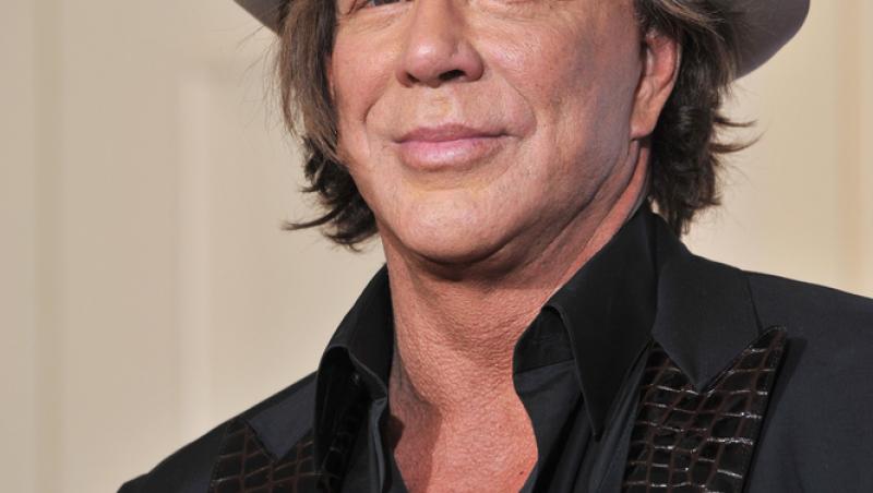 „E umilitor!”. Mickey Rourke, reacție tranșantă după ce s-a aflat că se strâng bani ca să nu fie evacuat din domiciliul său