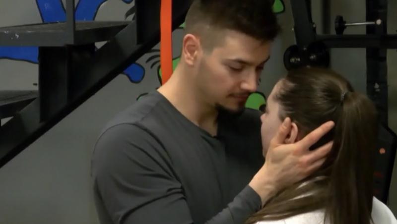 Gabriela și Valentin din sezonul 6 Mireasa, portret adorabil de familie. Cât a crescut fiul lor și ce au făcut la început de an 