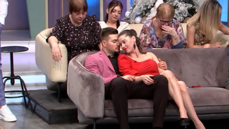 Gabriela și Valentin din sezonul 6 Mireasa, portret adorabil de familie. Cât a crescut fiul lor și ce au făcut la început de an 