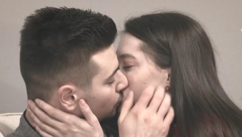 Gabriela și Valentin din sezonul 6 Mireasa, portret adorabil de familie. Cât a crescut fiul lor și ce au făcut la început de an 