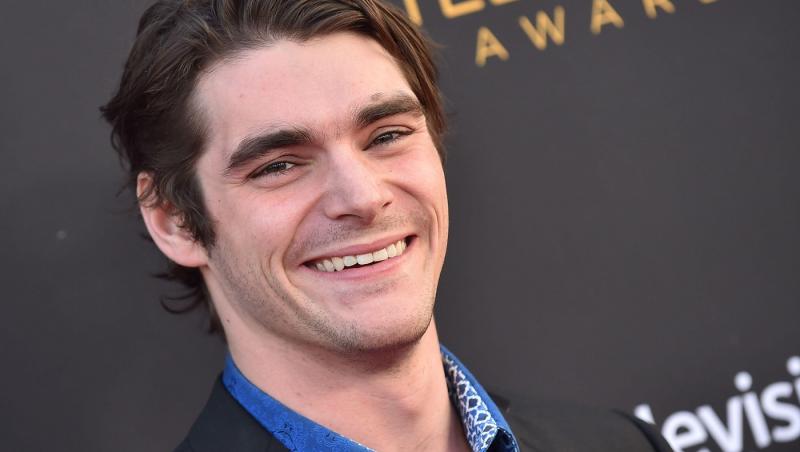 RJ Mitte, starul din serialul Breaking Bad, a murit la doar 34 de ani. Reacția colegilor de platou