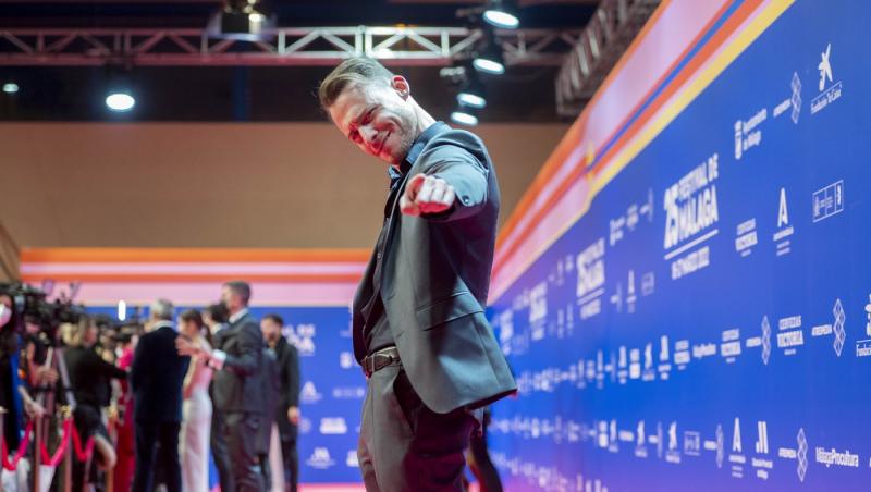 Kerem Bürsin, apariție fără tricou care a atras toate privirile! Cum arată actorul turc care petrece ore întregi în sala de sport