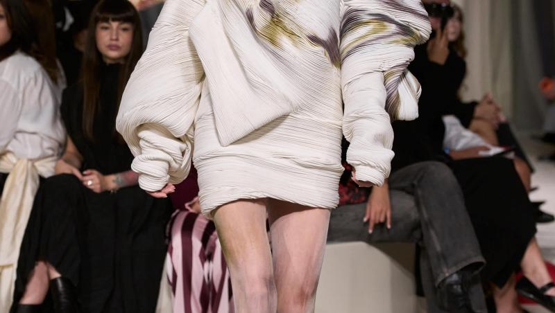 Bucharest Fashion Week 2026: colecțiile spectaculoase care au transformat Bucureștiul într-o capitală a modei