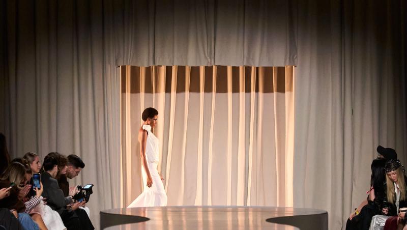 Bucharest Fashion Week 2026: colecțiile spectaculoase care au transformat Bucureștiul într-o capitală a modei