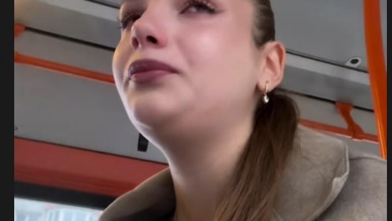 Influenceriță, în lacrimi după ce a fost amendată într-un mijloc de transport în comun din Capitală. Momentul a fost filmat |VIDEO