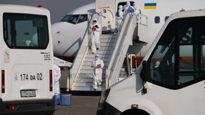 Alertă pe un aeroport din Germania, după ce mai mulți pasageri s-au îmbolnăvit în timpul zborului. Suspiciuni de norovirus