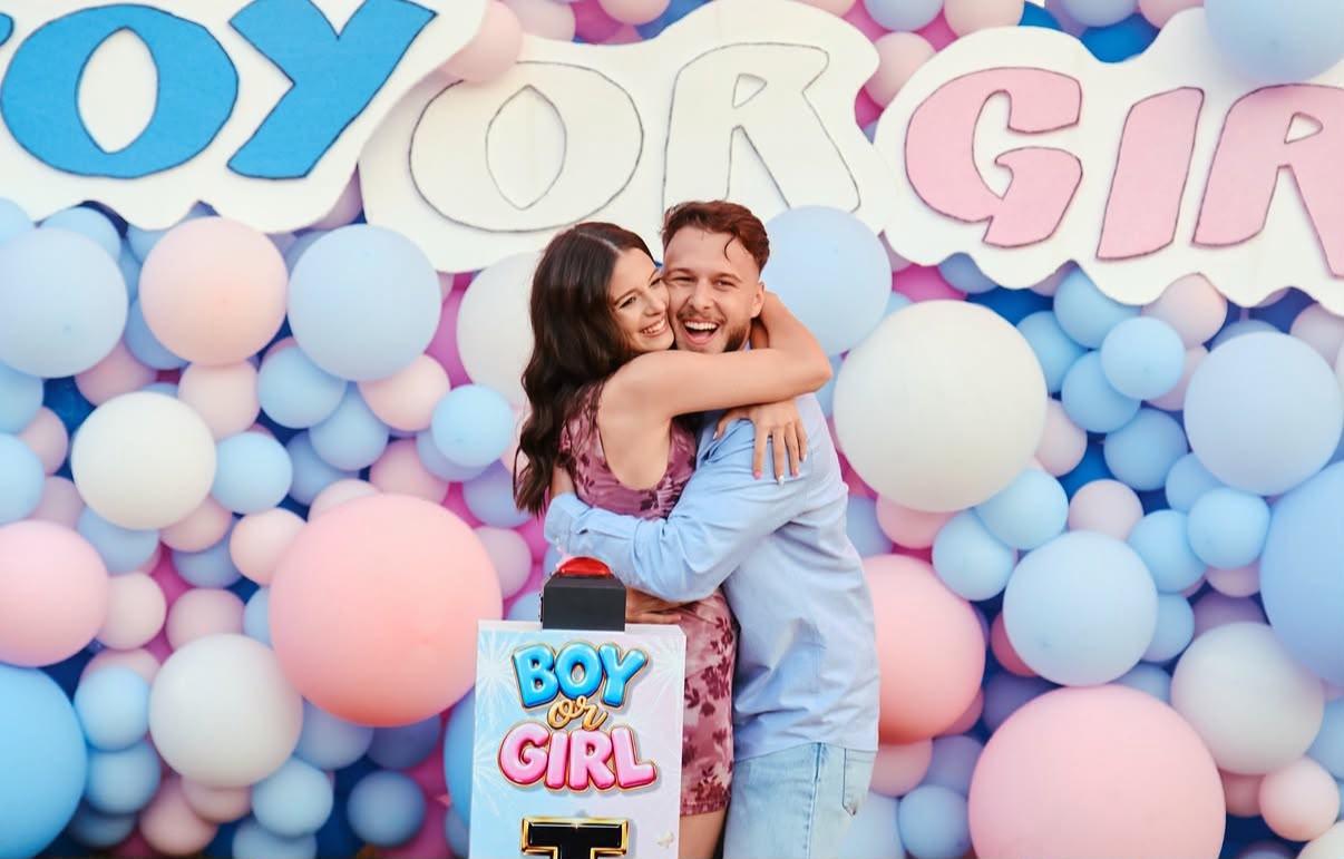 Mitzuu și Ariana, la gender reveal