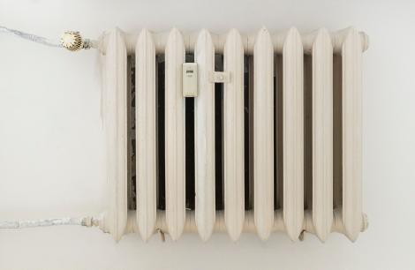 Cum să &icirc;ncălzești mai repede casa fără să crești factura la energie. Trucul instalatorilor pe care puțini &icirc;l cunosc