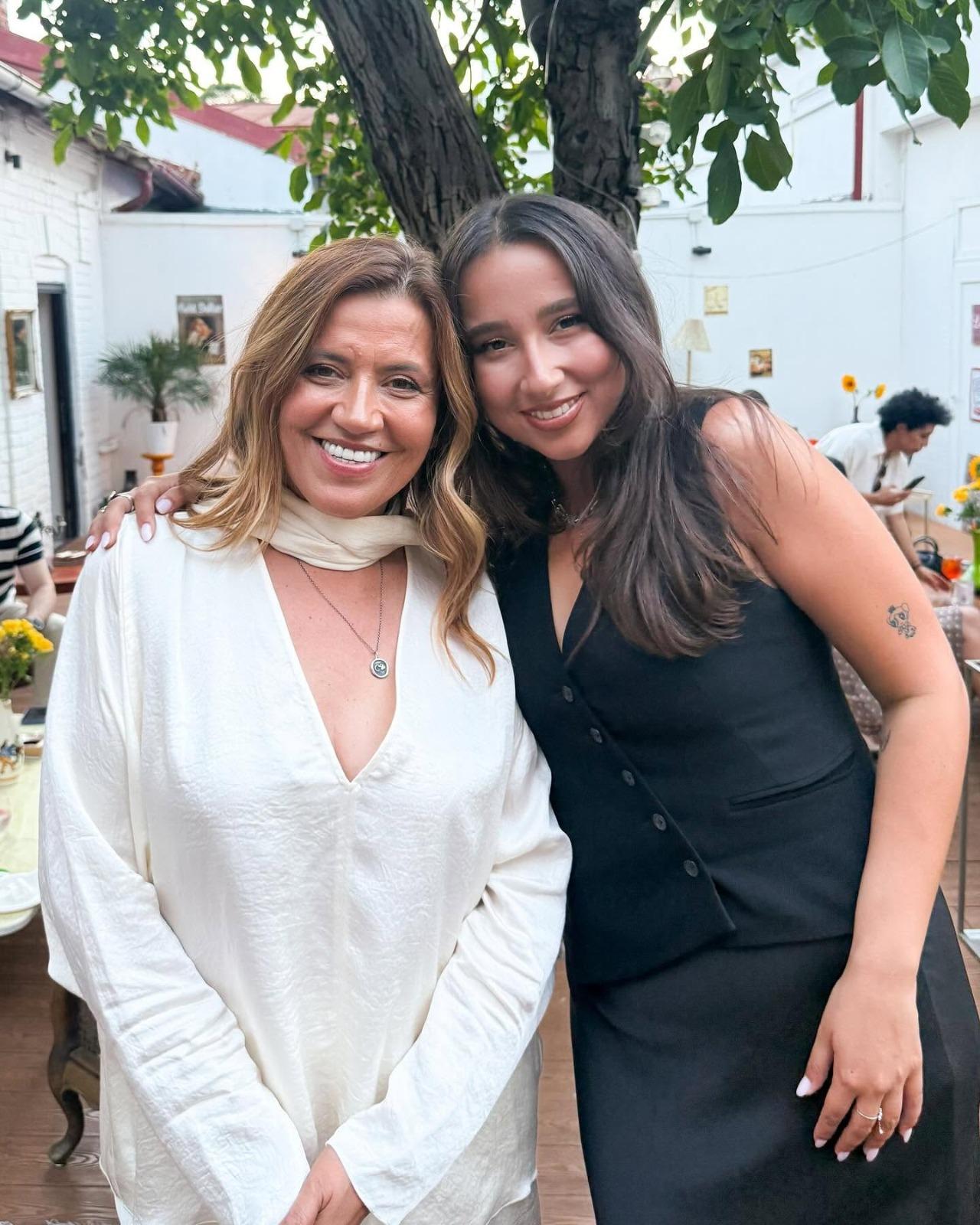 Mirela Retegan și Maya