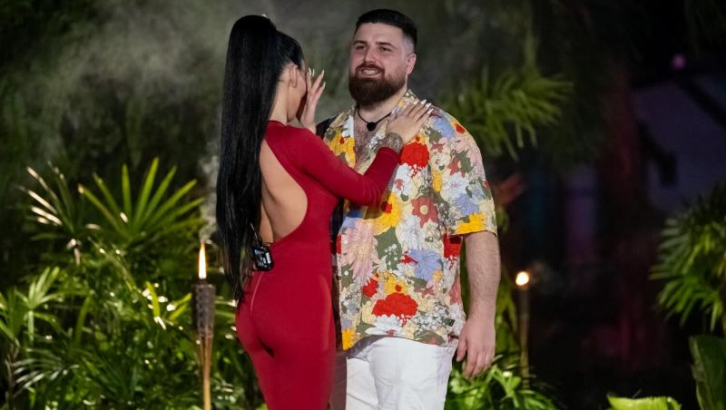 Ispita Andreea de la Insula Iubirii, ironii la adresa lui Ian și a Mirei, după bonfire. Marco a vorbit despre sărutul cu Jaguarul