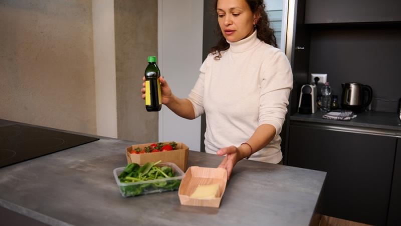 5 combinații de alimente care ajută organismul să absoarbă mai bine vitaminele și mineralele. Ce recomandă un nutriționist