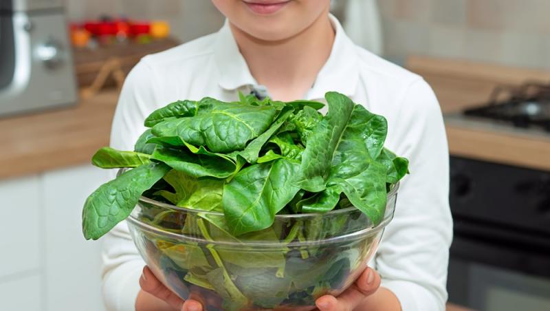 5 combinații de alimente care ajută organismul să absoarbă mai bine vitaminele și mineralele. Ce recomandă un nutriționist