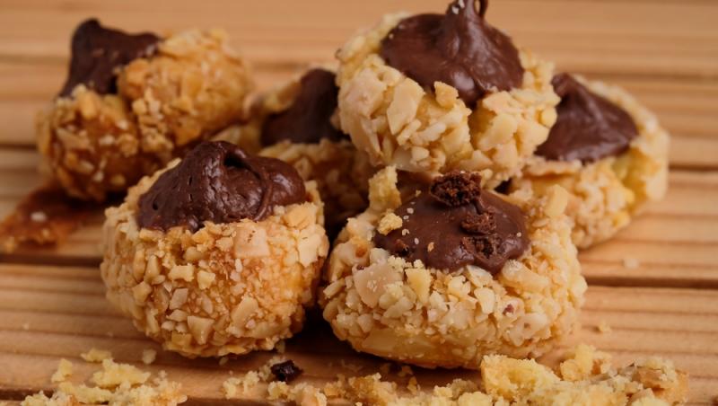 Biscuiți delicioși fără făină, din doar trei ingrediente. Rețeta simplă pe care o poți pregăti acasă