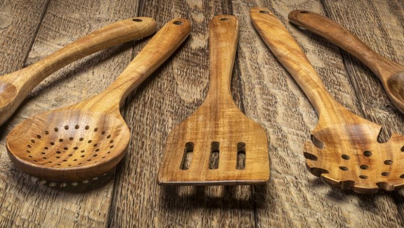 De ce lingura pentru spaghete are o gaură în mijloc. Funcția surprinzătoare pe care puțini o cunosc