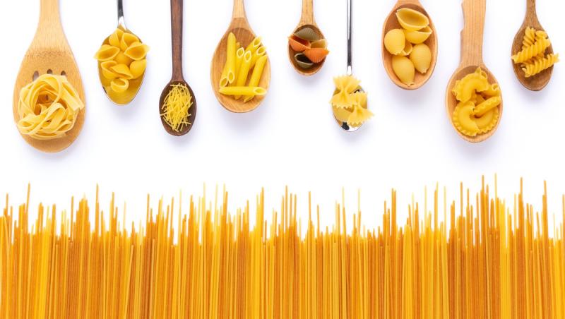 De ce lingura pentru spaghete are o gaură în mijloc. Funcția surprinzătoare pe care puțini o cunosc