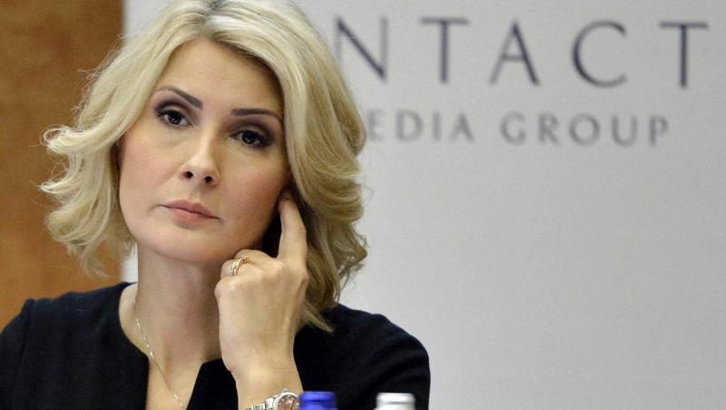 Alessandra Stoicescu, premiată pentru munca sa civică și jurnalistică. La ce o ”obligă” premiul: „Respectul pe care îl datorăm”