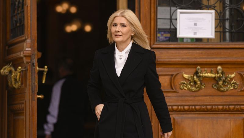 Alessandra Stoicescu, premiată pentru munca sa civică și jurnalistică. La ce o ”obligă” premiul: „Respectul pe care îl datorăm”