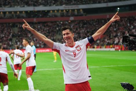 Lewandowski a dobor&acirc;t recordul lui Cristiano Ronaldo chiar &icirc;mpotriva Rom&acirc;niei. &bdquo;Tricolorii&rdquo;, victimele unei seri istorice