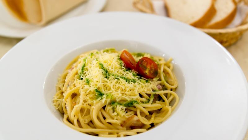 De ce nu este bine să clătești pastele după fierbere. Greșeala care poate strica un preparat simplu