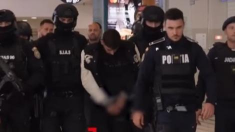 Vlad Bălțățeanu, adus &icirc;n Rom&acirc;nia! Primele imagini cu presupusul criminal al Valentinei. Ce urmează pentru el