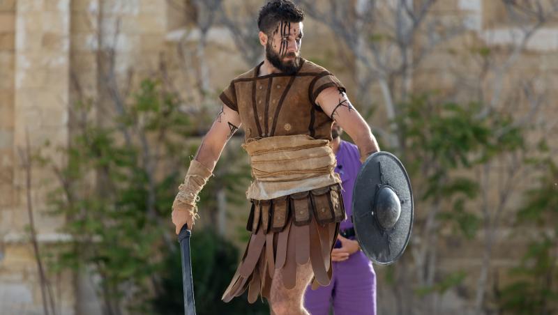 Cine e cascadorul din ediția 17 de Power Couple sezonul 3. Imagini incendiare cu luptătorul care impresionat telespectatoarele