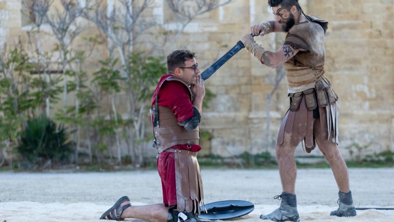 Cine e cascadorul din ediția 17 de Power Couple sezonul 3. Imagini incendiare cu luptătorul care impresionat telespectatoarele