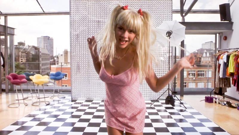 Cum arată azi Emma Bunton, fostă Spice Girls. „Baby Spice” a împlinit 50 de ani. Ce mesaj a primit de la Victoria Beckham