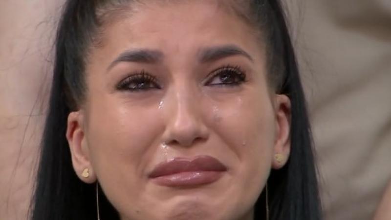 Mireasa, sezon 13. Sora Amaliei a intervenit telefonic în emisia live. Ce a avertizat-o despre Roxi: „Trebuie să înceteze!”