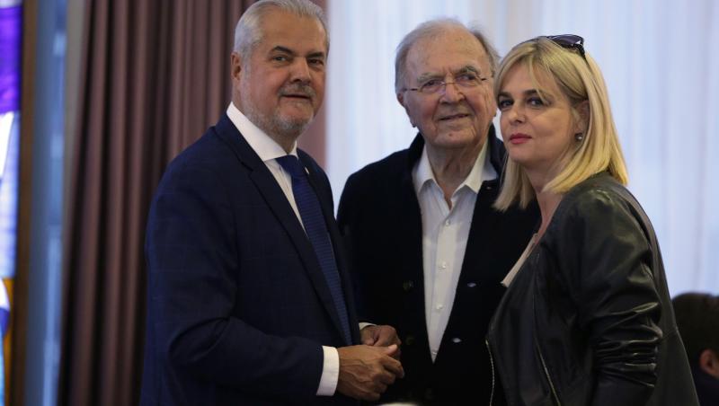 Cum arată azi fostele crainice ale „Epocii de Aur”. Sanda Țăranu și Carmen Movileanu continuă să fie un etalon de eleganță