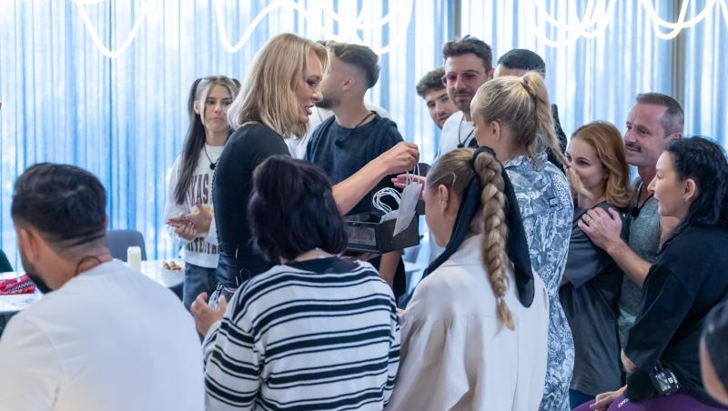 Azi, la Power Couple, revin în vilă cuplurile eliminate pe parcursul competiției cu surprize pentru cei rămași în show