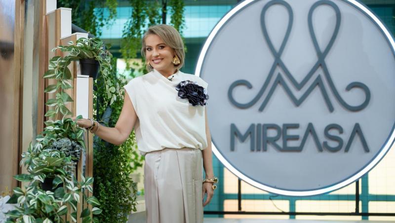 Carla, fiica Mirelei Vaida, a împlinit 11 ani. Cât de mult a crescut. Fetița seamănă foarte bine cu mama ei