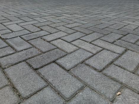 (P) 7 avantaje ale pavelelor din beton pentru amenajarea exterioară și pavarea grădinilor