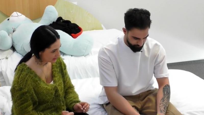 Mireasa, sezon 13. Alexandru i-a spus Giuliei că o fată îi aruncă priviri intense. Despre cine este vorba: „Se uită la mine!”