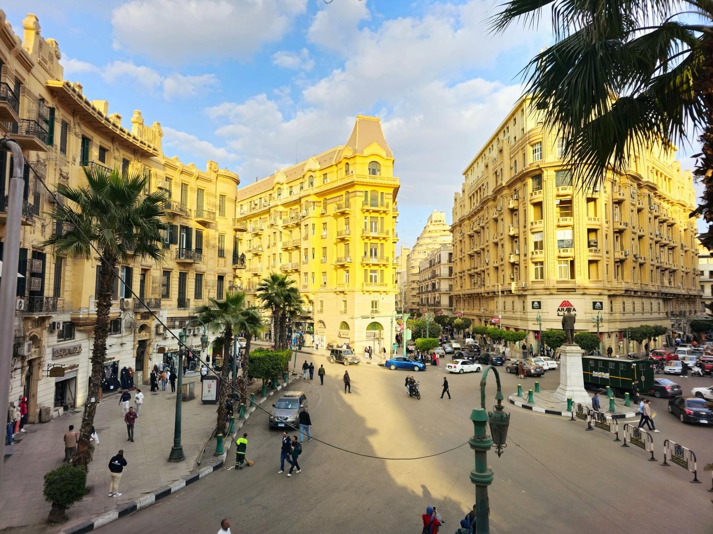 imagine cu strada talaat din egipt, cairo