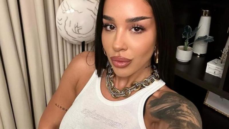 Cum arată părinții Cristinei Ștefania. Artista a postat o imagine rară cu cei care i-au dat viață