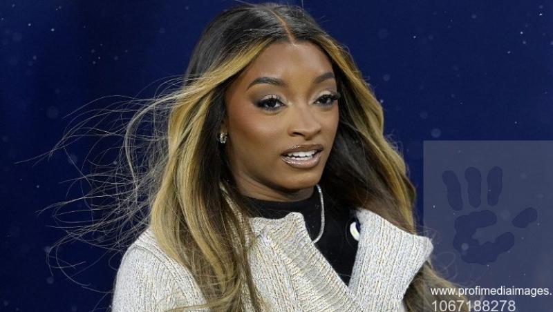 Simone Biles, schimbarea de look cu care și-a surprins fanii! Cum arată gimnasta după ce s-a făcut blondă și și-a pus silicoane