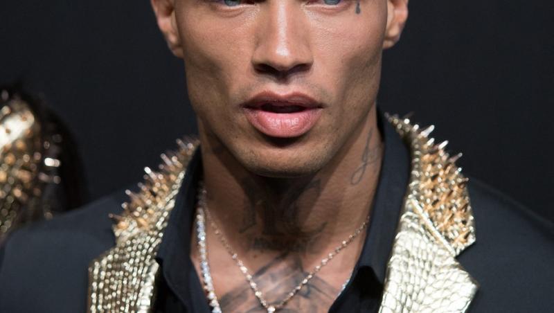 Cucerea femeile la vremea lui, dar azi e greu de recunoscut! Cum arată Jeremy Meeks, desemnat „cel mai sexy deținut din lume”