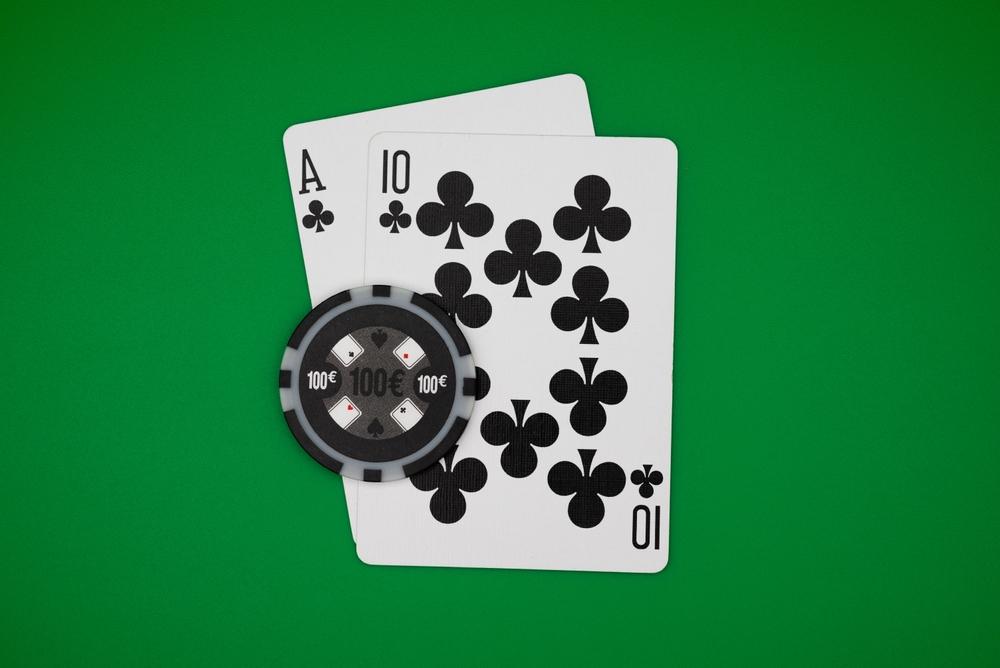 (P) Blackjack online: strategii și reguli de bază