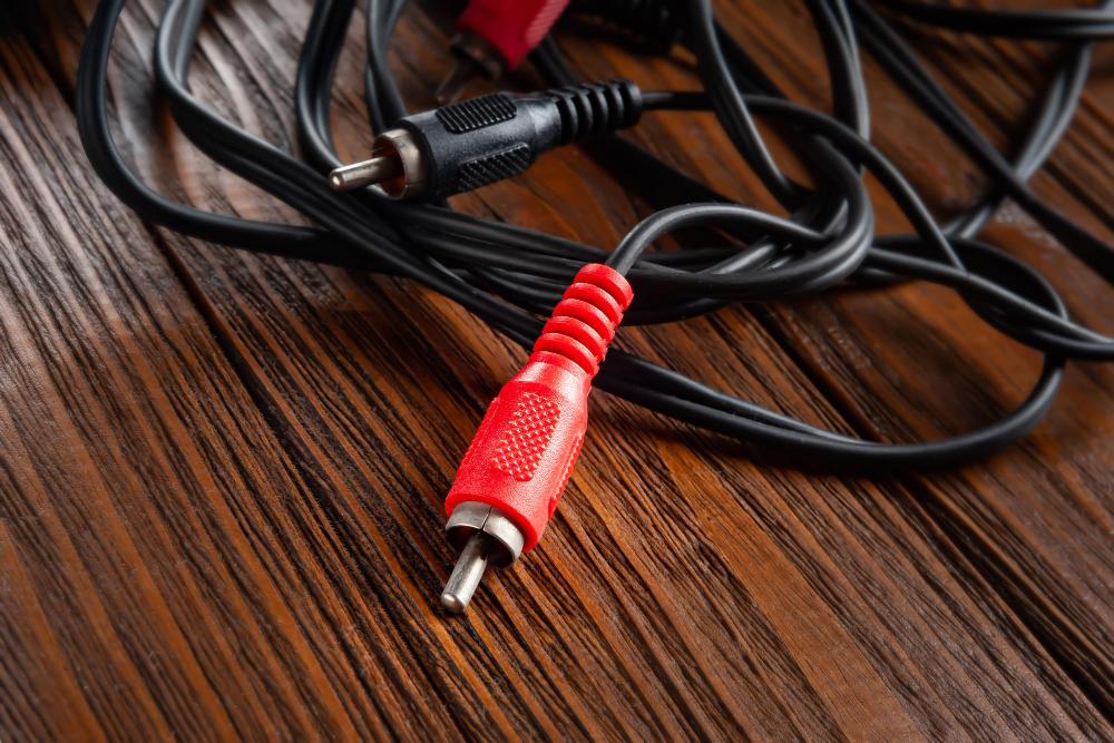 (P) De ce cablurile audio pot influența claritatea sistemului tău