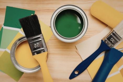 (P) Cum alegi vopseaua decorativă &icirc;n funcție de lumină și dimensiunea camerei