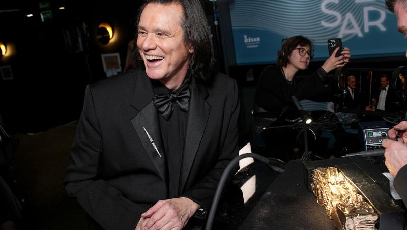 Jim Carrey a avut o apariție rară în Franța alături de partenera sa