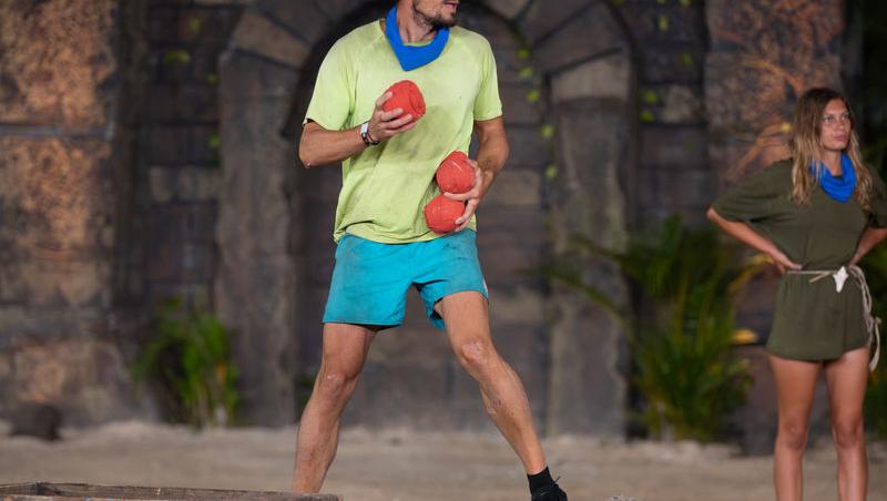 Cine la întâmpinat pe Andrei Beleuț la aeroport, după eliminarea de la Survivor 2026. Și-a stăpânit cu greu lacrimile