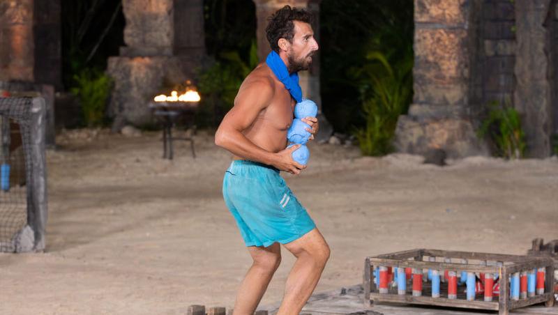 Cine la întâmpinat pe Andrei Beleuț la aeroport, după eliminarea de la Survivor 2026. Și-a stăpânit cu greu lacrimile