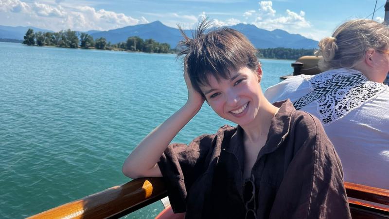 Cine e și cum arată mama Karinei Jianu, actrița din Ana, mi-ai fost scrisă în ADN. Actrița se mândrește cu cea care i-a dat viață