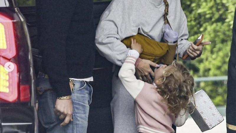 Orlando Bloom are o iubită cu 21 de ani mai tânără. Cum arată femeia care a înlocuit-o pe Katy Perry