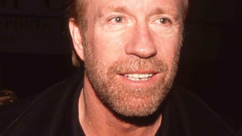 Cum arată gemenii regretatului Chuck Norris. Cei doi copii au acum 24 de ani. Ce omagiu emoționant i-au adus tatălui lor