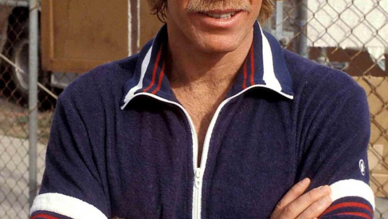 Cum arată gemenii regretatului Chuck Norris. Cei doi copii au acum 24 de ani. Ce omagiu emoționant i-au adus tatălui lor