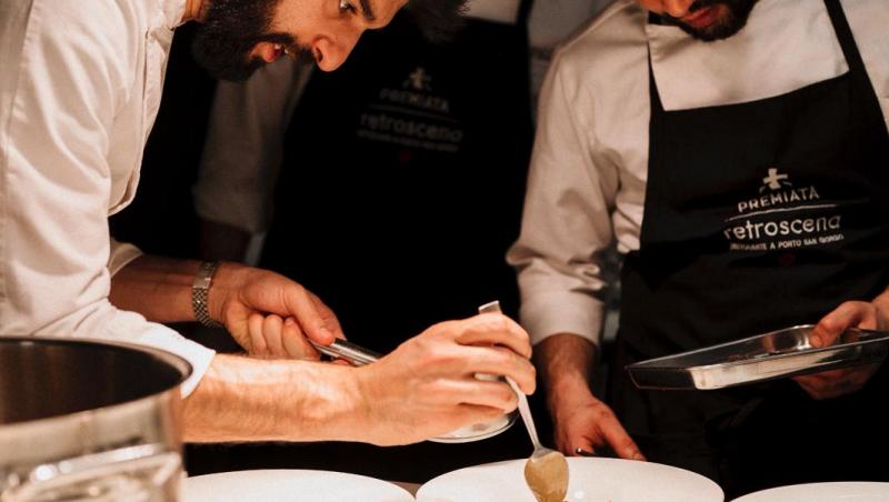 Luca Zvaleni, câștigătorul sezonului 16 Chefi la cuțite, a început stagiul la Retroscena, alături de Chef Richard Abou Zaki
