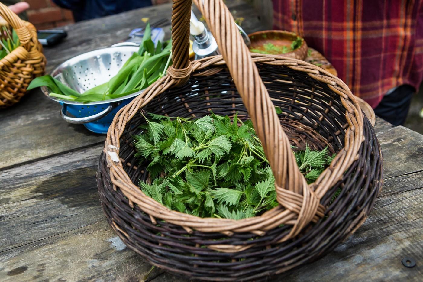 Secrete de post pentru m&acirc;ncarea de urzici. Rețeta maicii Tecla de la Mănăstirea Văratec